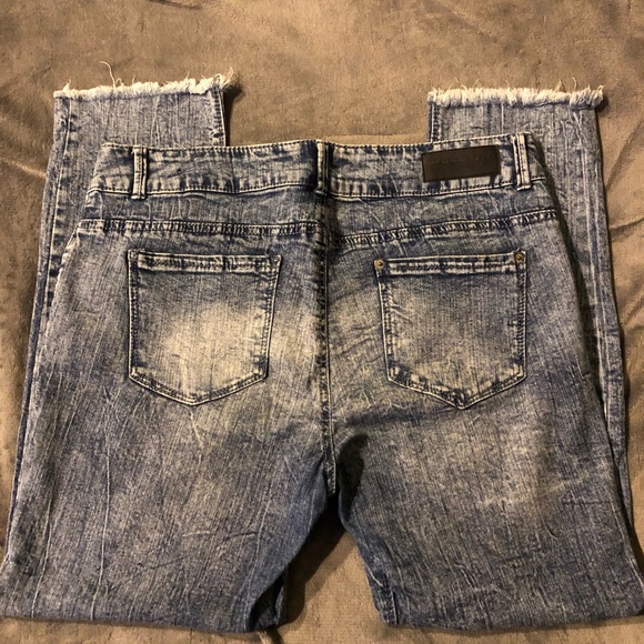 Light-wash Skinny Jeans 15/16 - Picture 2 of 5